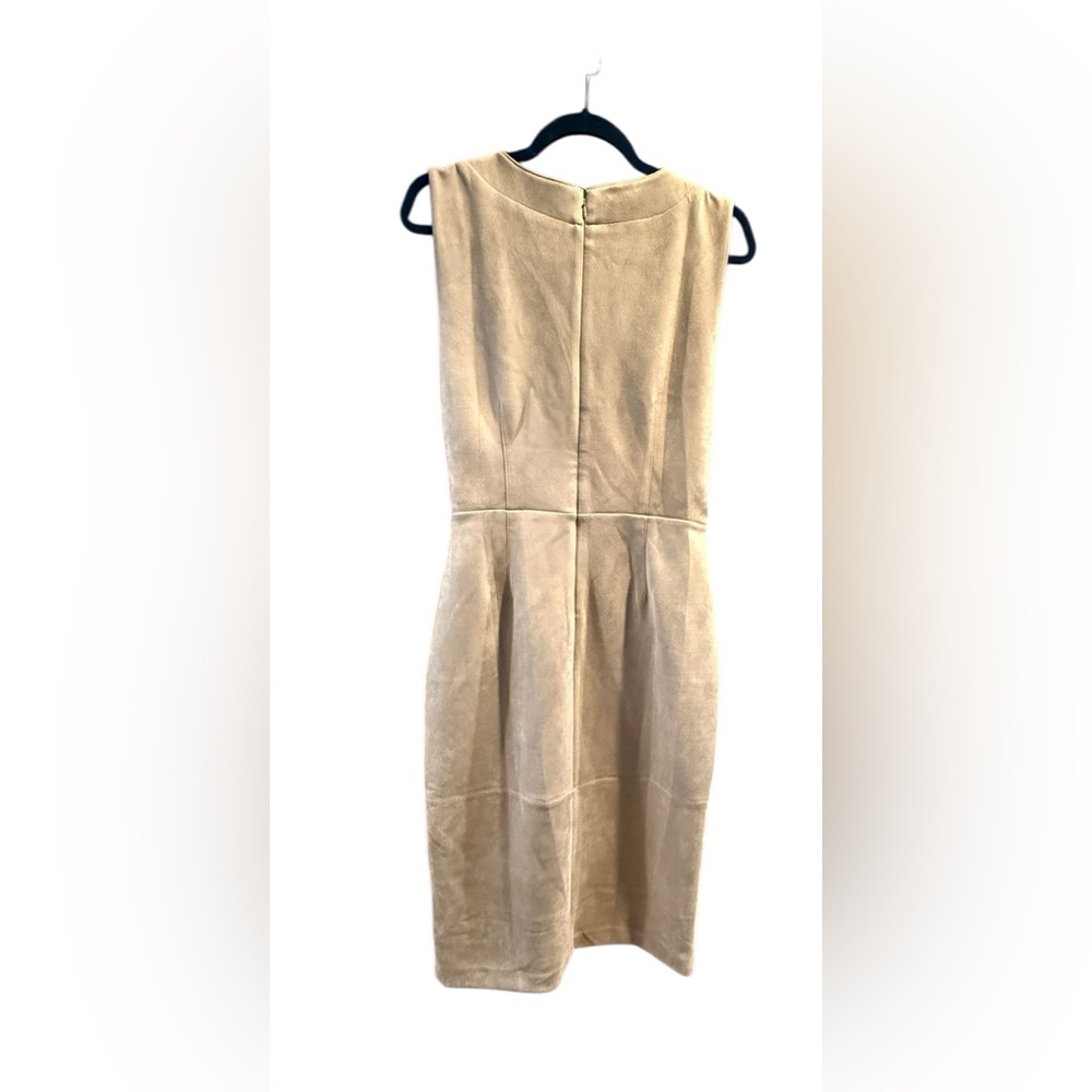 Elegant Gray Sleeveless Dress - Picture 3 of 5